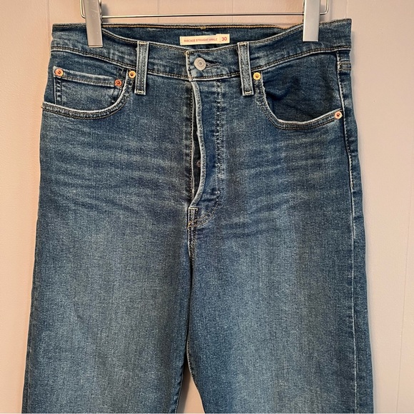 Levi’s Women’s Ribcage Ankle size 30 medium wash stretch - Picture 2 of 11